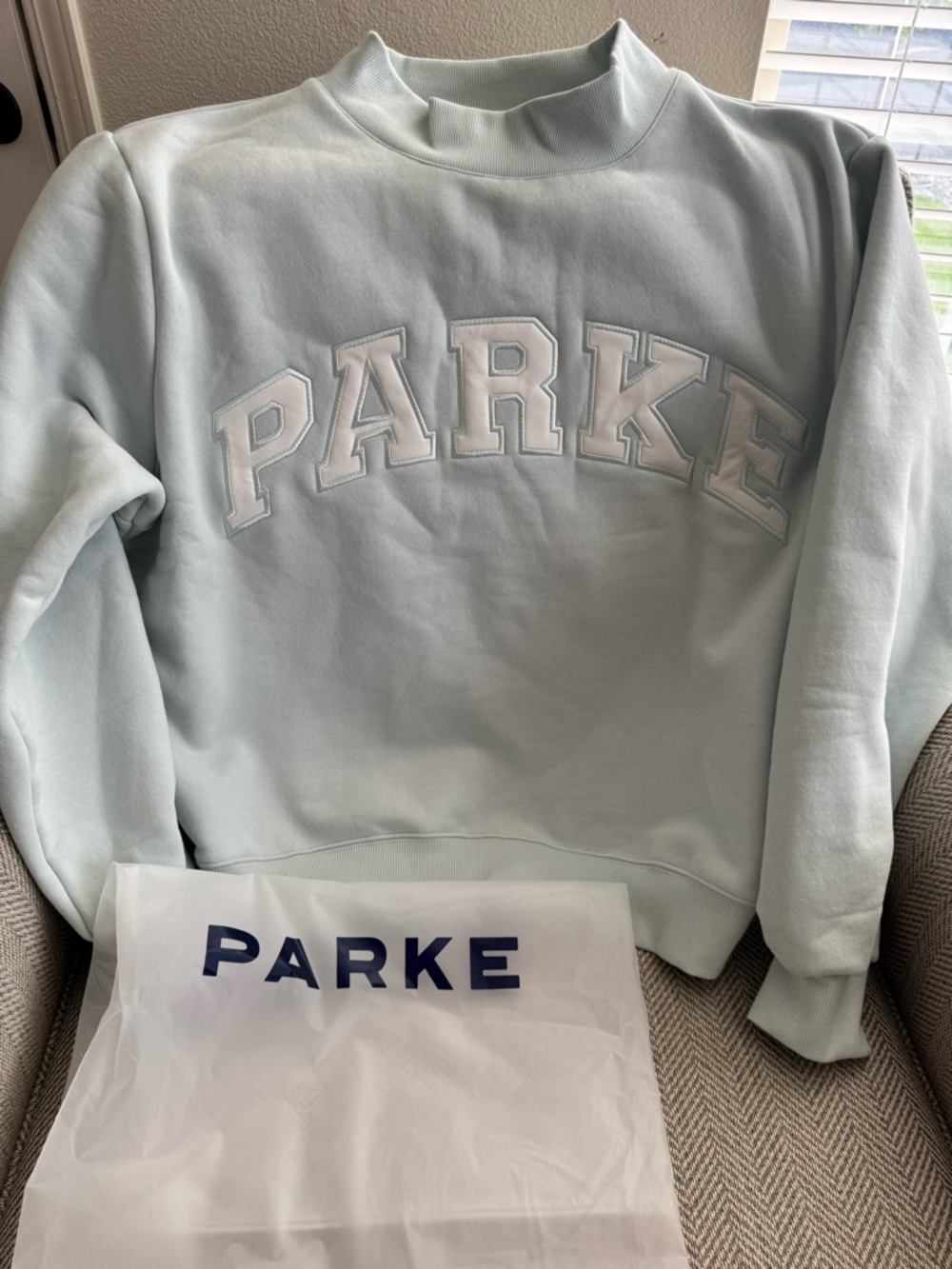 Parke Bridal Varsity Mockneck Pale Blue L/XL